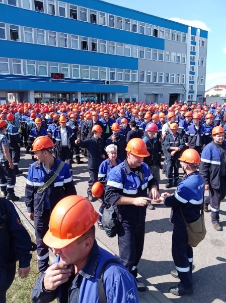 Работники ГродноАзот обьявили забастовку - Республика Беларусь, Протест, Гродно, Длиннопост, Политика, Протесты в Беларуси