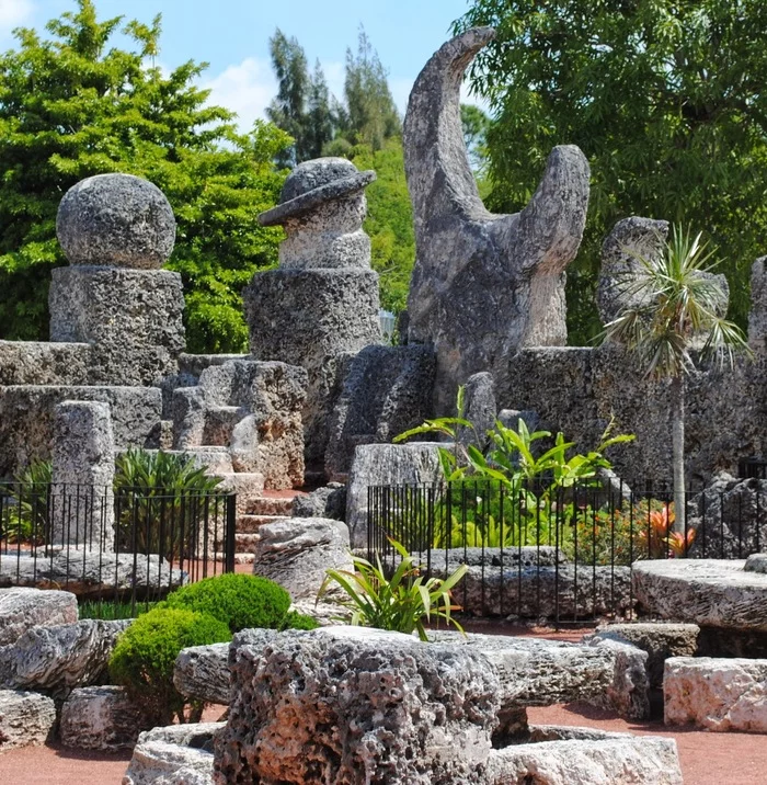 Alone in the field is not a warrior, but a traveler - Coral Castle, Craftsmanship, Longpost