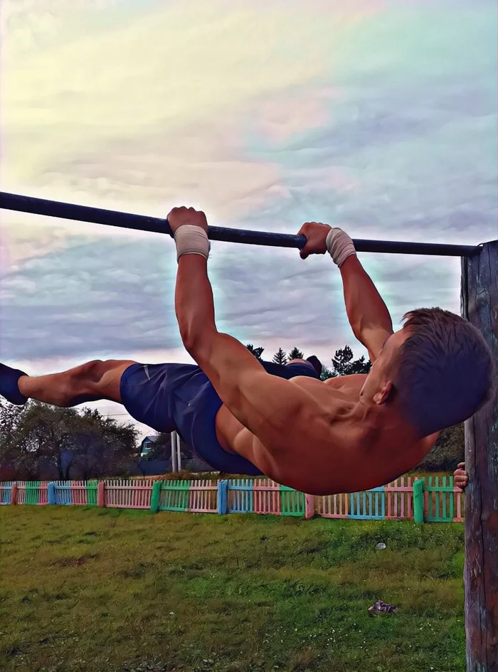 This guy does professional street gymnastics - My, Sport, Gymnastics, Motivation, Workout, Trick, Horizontal bar, Instagrammers, Bloggers, Vertical video, Athletes