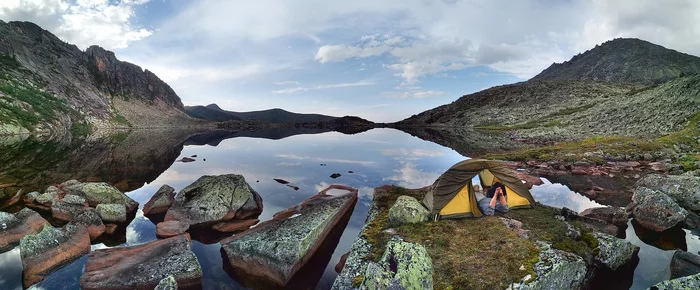 Camping TV - My, The mountains, Lake, Summer, Russia, Siberia, Sayan, Ergaki, Holidays in Russia, Leisure, Camping, Family holiday, Travels, Hike, Landscape, The photo, Панорама