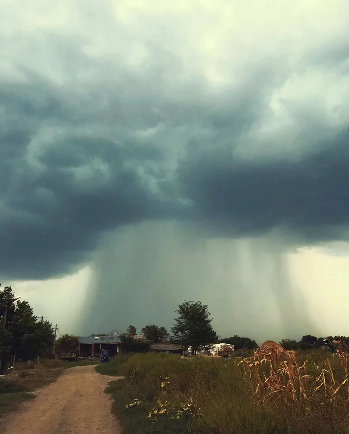 Came to the village to pick mushrooms - Rain, Краснодарский Край, Clouds, Nature, The photo, Village, Mikhailovskoye, Seversky District