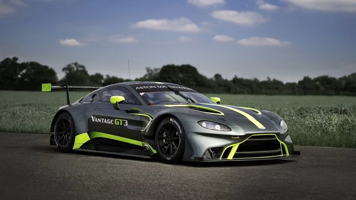 Road Racers - 2019 AM Vantage GT3 and GT4 - My, Auto, Motorists, Sports car, Race, Racing cars, Aston martin, Longpost