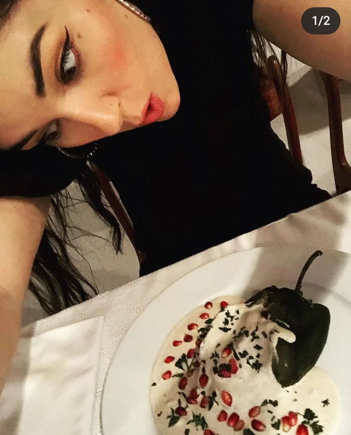 Why is Sasha Gray surprised, the big green pepper or the amount of sauce? - Саша Грей, Food, Astonishment, Instagram, Longpost