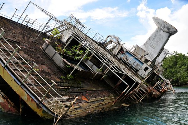 Rusting - Liner, Cruise, Crash, Abandoned, Vessel, Longpost