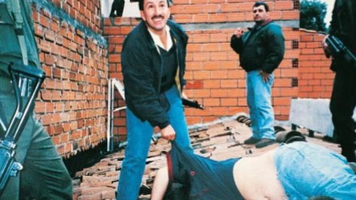 Joy - Pablo Escobar, Cocaine, Colombia, USA, Drugs, Smuggling, Crime, Dead body