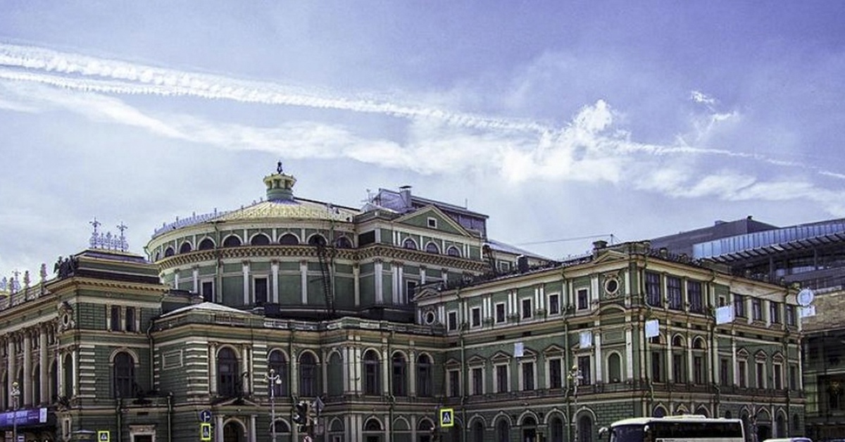 Театральная площадь санкт петербург отзывы. Театральная площадь в Санкт-Петербурге. Мариинский театр Санкт-Петербург. Театральная площадь 1 Санкт-Петербург Мариинский театр. Площадь Мариинского театра.