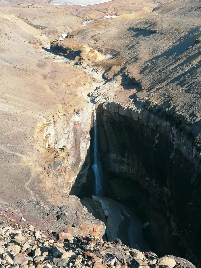 Volcano Mutnovskaya Sopka, Kamchatka - My, Kamchatka, Mutnovsky Volcano, Climbing, The photo, Vertical video, Tourism, Video, Longpost, Volcano