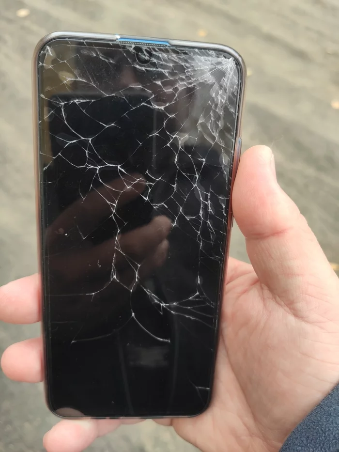 Compensation for a broken phone. Need help from knowledgeable people - My, Telephone, Hooliganism, Police, Need advice, Broken screen, Longpost