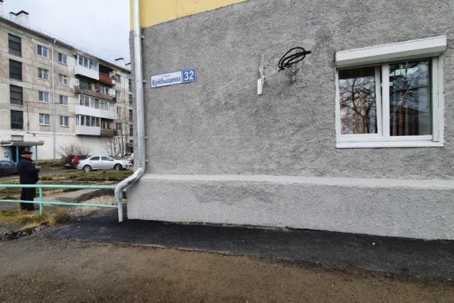 Против жительницы Урала возбудили дело об истязании ребенка. Женщину подозревают в том, что она полгода держала в шкафу новорожденную дочь