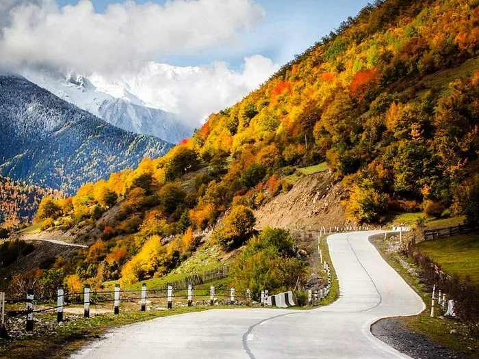 Autumn Georgia - Georgia, Georgian Military Road, Gergeti, Autumn, The photo, The mountains, Landscape, Longpost