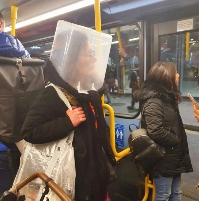 Забавные маски, которые можно встретить в метро во время коронавируса Коронавирус, Пандемия, Юмор, Метро, Люди, Длиннопост