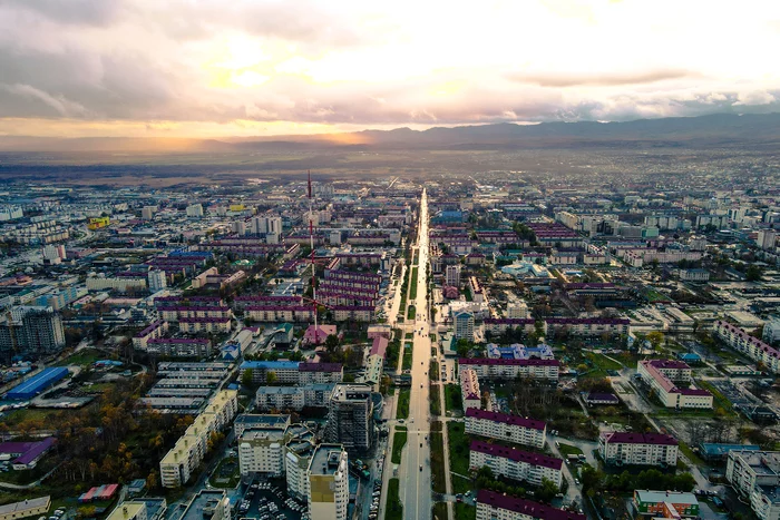 Yuzhno-Sakhalinsk - My, Yuzhno-Sakhalinsk, Mountain air, Victory Square, Town, Drone, Longpost