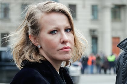 Sobchak threatened to have his head cut off because of Macron's support - Ksenia sobchak, Emmanuel Macron, Cut, Islamists, Head, Threat, Politics, Negative