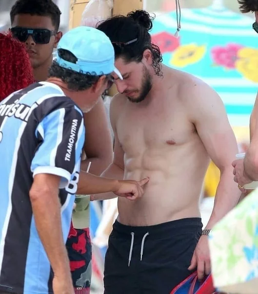 The way to a man's heart is through his stomach - Kit Harington, Beach, Torso