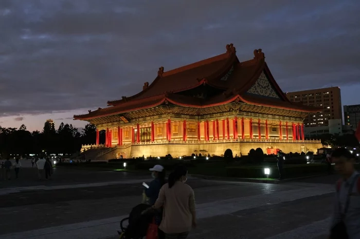 Evening Taipei - My, Town, The photo, Night city, Longpost