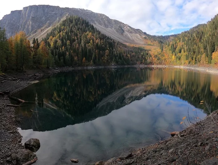 Lake Malaya Ritsa in autumn - My, The photo, Malaya Ritsa, Autumn, Longpost