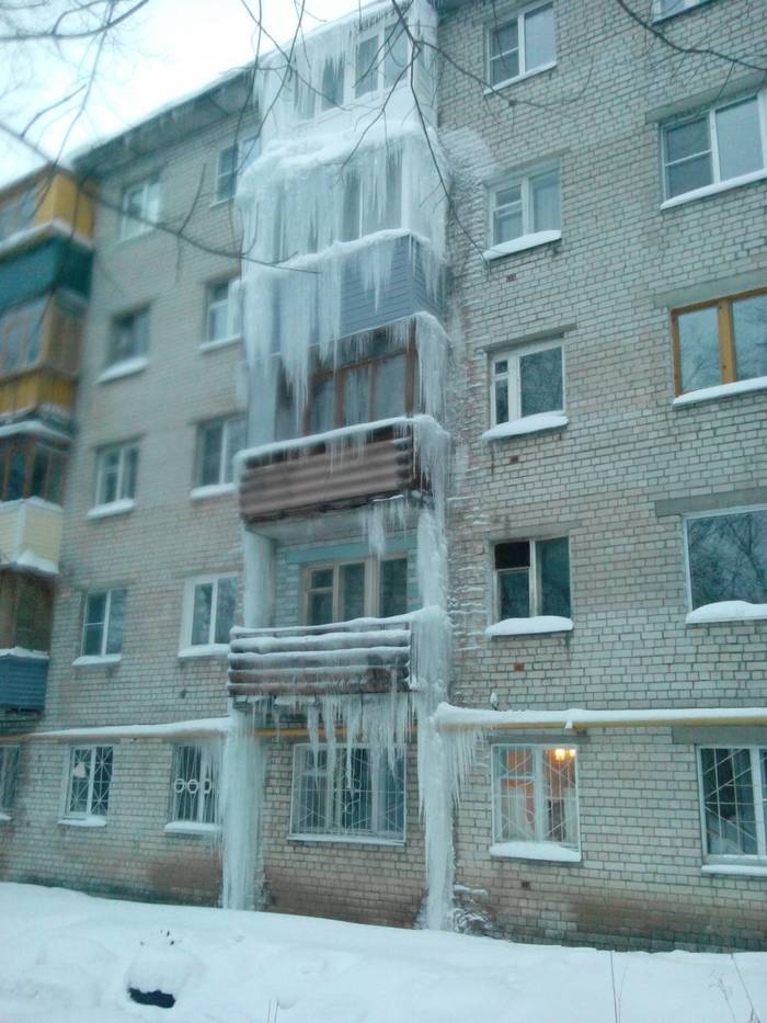 Icicles - My, Winter, Icicles, Longpost, House, Balcony