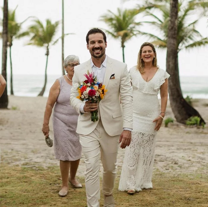 В Бразилии чувак вышел замуж сам за себя Бразилия, Свадьба, Парни, Праздники, Расставание, Длиннопост