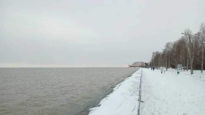 Leaden sky, leaden sea. November - My, Ob Reservoir, Ice, The winter is coming, Cold, Embankment