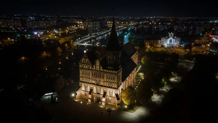 Kaliningrad. Cathedral at night - My, Kaliningrad, Quadcopter, Dji, Night city, The cathedral