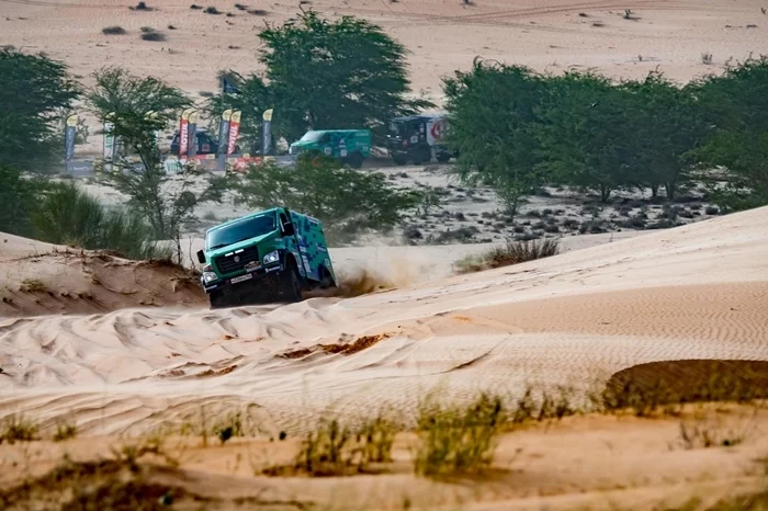 Про ралли-рейд Газонов в Африке Работа, Заграница, Мат, Иностранцы, Гонки, Автоспорт, Длиннопост