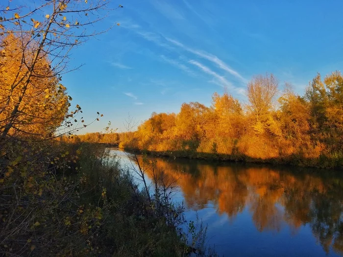 Еще совсем недавно... - Моё, Осень, Фотография, Россия, Природа, Пейзаж, Сентябрь, Река, Республика Алтай, Длиннопост