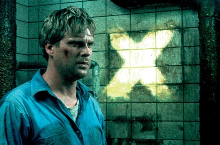 Movies Similar To CUBE, 1997 “Cube” (TOP 10) - Cube, Cube 2, Horror, Horror, Головоломка, Thriller, Movies, I advise you to look, top 10, Video review, Video, Longpost