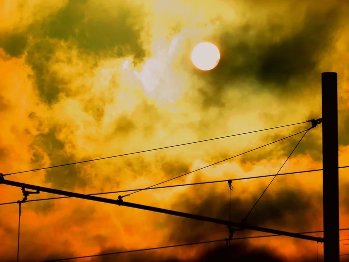 It's a nasty day - My, Poland, Warsaw, Sky, Mainly cloudy, The sun, Cold, Capital, The photo, Photographer, Clouds, Aerial, Longpost