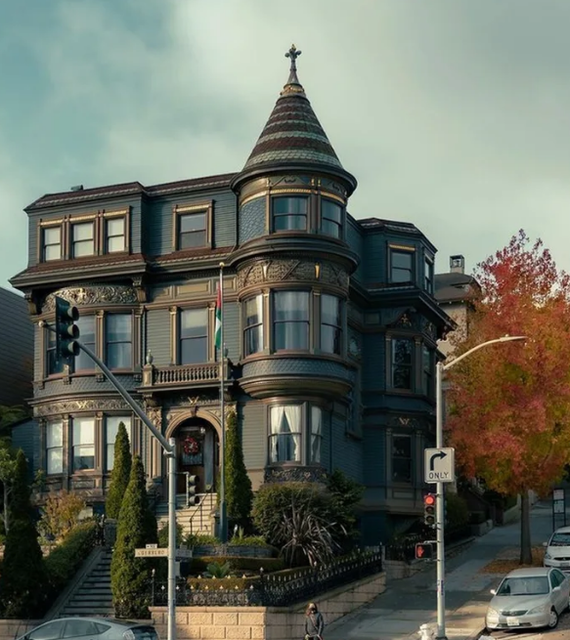 Красивый старинный дом в Сан-Франциско