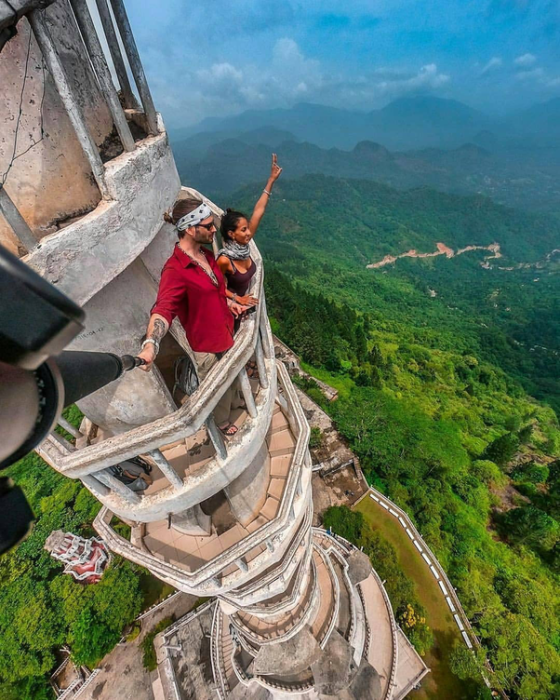 Spiral tower in Sri Lanka - Sri Lanka, Structure, Tower, Interesting, Constructions, Feel, Extreme, Height, Longpost, The photo