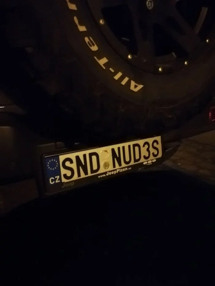 Pls - My, Prague, Car plate numbers, English language