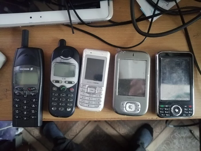 Reply to the post “Memories of the first phone” - My, Ericsson, Motorola, Mobile phones, 2000s, Memories, Mat, Reply to post