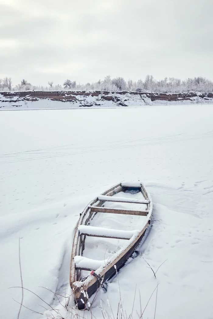 When you're useless - Ural river, Winter, A boat, freezing, Kazakhstan