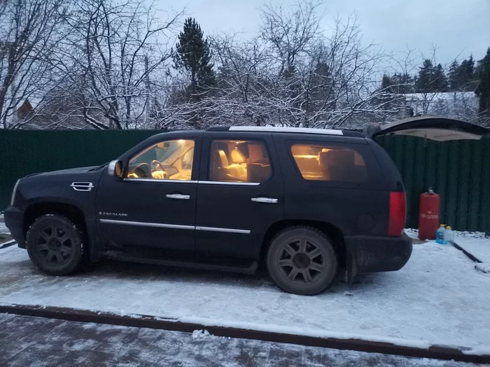 Mom doesn't care what kind of car you have, mom needs to light the stove. - My, Mum, Firewood, Overload