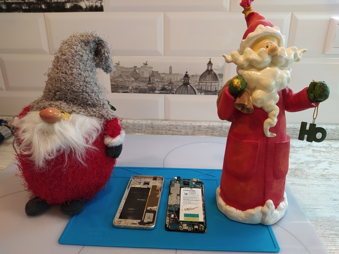 С наступающим новым годом!