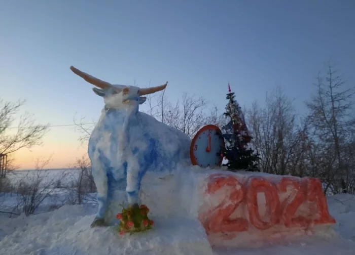 The symbol of 2021 destroys the coronavirus - Yakutia, Bull, Snow, Snow figures, Coronavirus, 2021