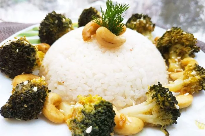 Rice with fried cashews and broccoli - My, Rice, Food, Dish, Recipe, Preparation, Cashew, Broccoli, Second courses, Longpost