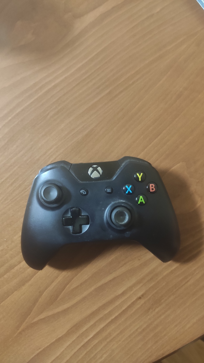 Сломался геймпад x-box one