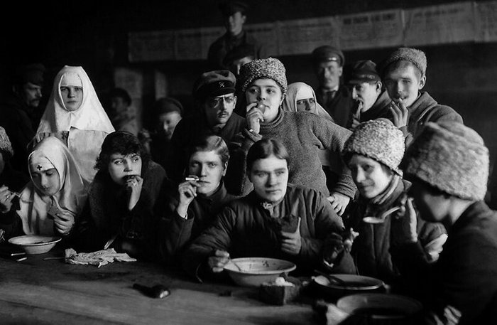 Как сделать солдатика на турнике