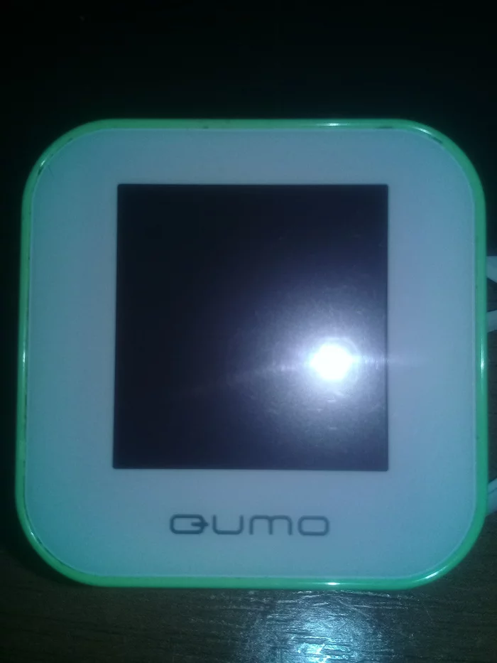 Qumo Boxon Sport 4GB - Mp3 Player, Player, Qumo