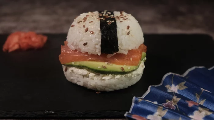 Sushi burger and sushi salad. My experiments - My, Sushi, Recipe, Food, Yummy, Cooking, Rolls, Yummy, , , , Video, Longpost, Video recipe, Burger