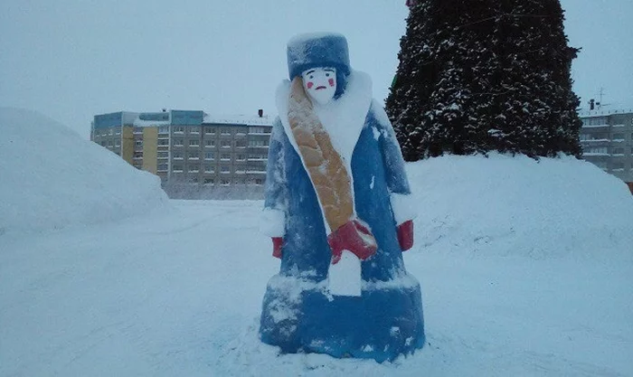 A distant relative from the far north of Novovoronezh Alyonushka - Vorgashor, Snow Maiden, Snow figures