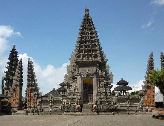 Tanah Lot is a temple washed by the sea. And two temples in the middle of a lake, lost in the jungle. Bali - My, Bali, Asia, Travels, Longpost