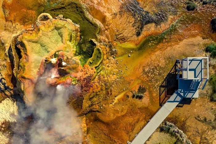 Гейзер Флай — как простая случайность обернулась чудом природы Природа, Гейзер, США, Невада, Яндекс Дзен, Видео, Длиннопост