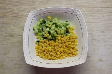 Canned pink salmon salad with cucumber and corn - My, Salad, Holidays, Festive table, Food, Preparation, New Year, Pink salmon, Dish, Cooking, Longpost