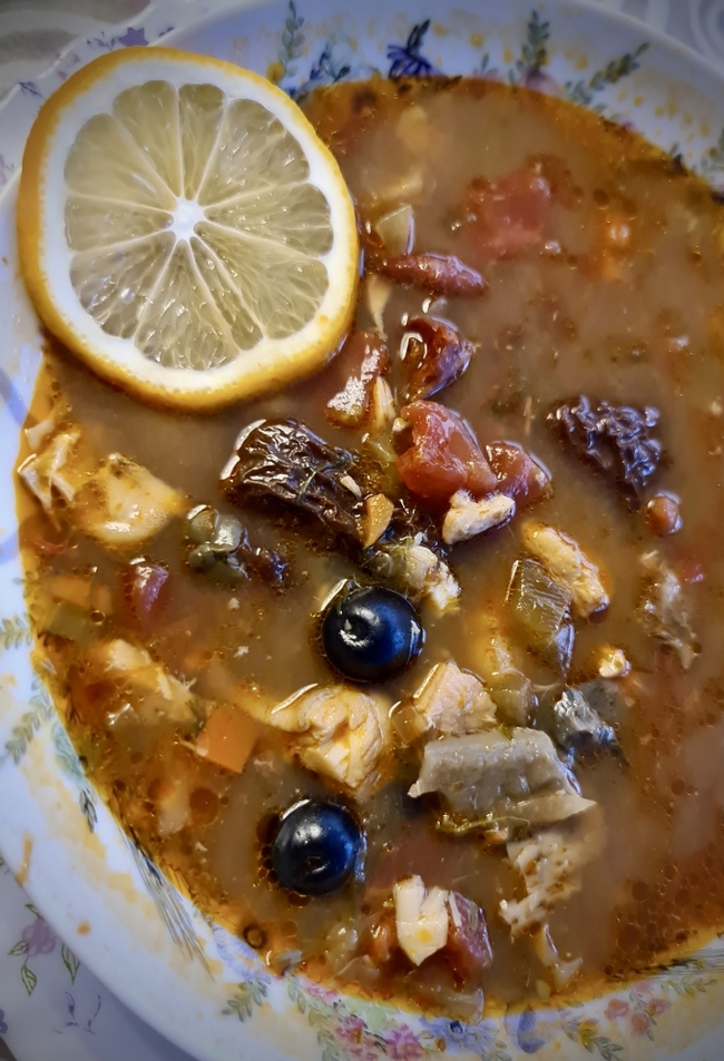 Сборная солянка рыбная (классический рецепт)