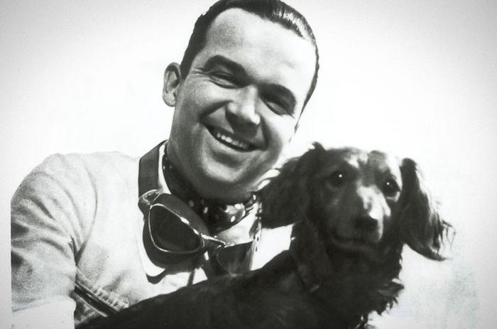 1609067363116771289 mercedes benz почему так называется