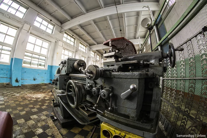 Фото заброшенной колонии для несовершеннолетних: как жили и трудились малолетние преступники Урбанфото, Колония, Исправительная колония, Урбанфакт, Урбантуризм, Тюрьма, Самарская область, Зона, Заброшенное, Жигулевск, ФСИН, Негатив, Длиннопост Фото заброшенной колонии для несовершеннолетних: как жили и трудились малолетние преступники Урбанфото, Колония, Исправительная колония, Урбанфакт, Урбантуризм, Тюрьма, Самарская область, Зона, Заброшенное, Жигулевск, ФСИН, Негатив, Длиннопост