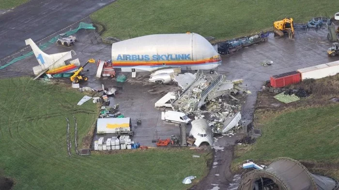 The first Super Guppy is everything - Aviation, Boeing, b-29 Superfortress, Great Britain, Disposal, Longpost