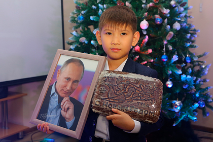 A schoolboy who asked for Gazprom shares received a Tula gingerbread - Tula gingerbread, Children, Vladimir Putin, Politics